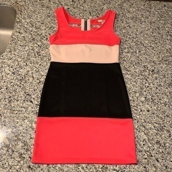 Revolve Dress Women’s M - Picture 3 of 8